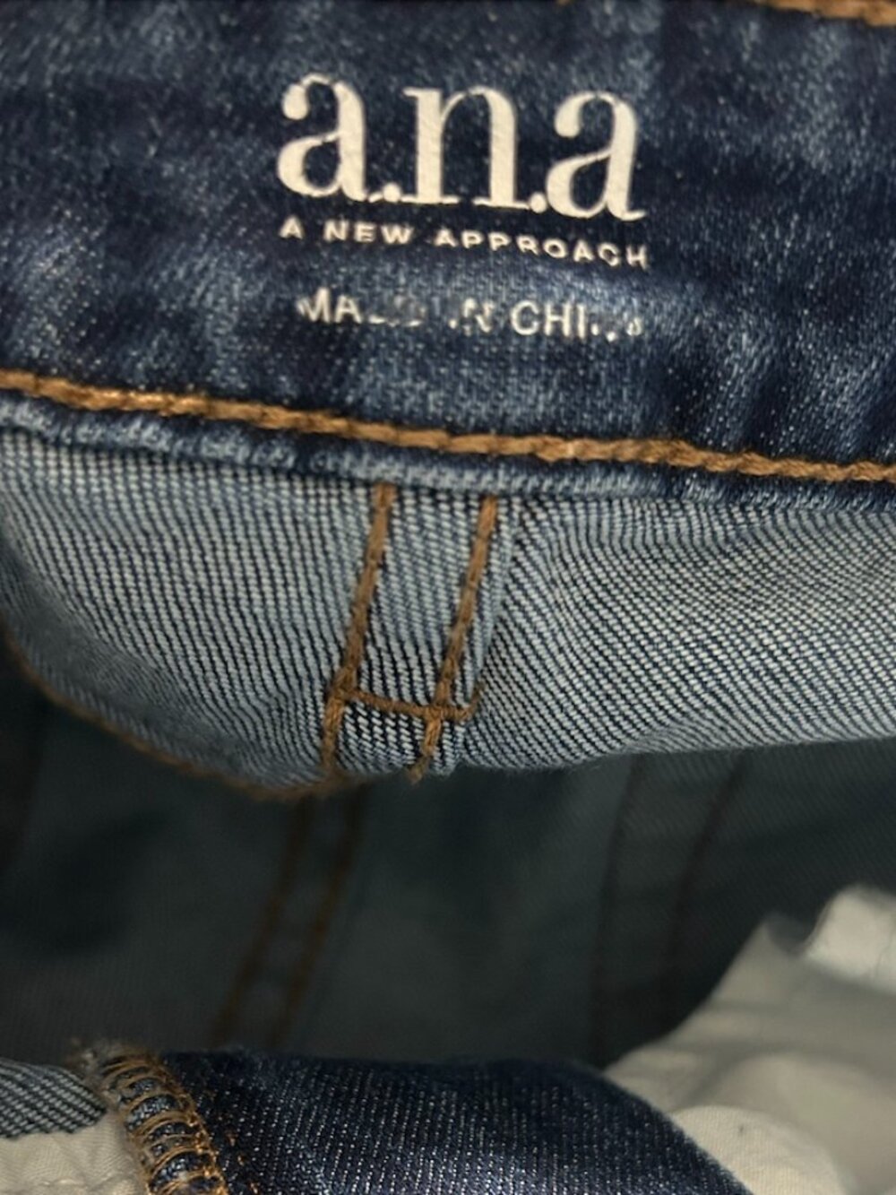 A.N.A Feather Embroidered Distressed Raw Hem Skinny Ankle Jeans Women's Size 2 - Picture 8 of 9